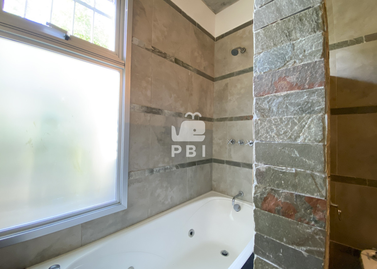 RXhjZXBjaW9uYWwgUHJvcGllZGFkIGVuIFJpbmNvbmFkYSBBbHRhIGNvbiBWaXN0YXMgSW5pZ3VhbGFibGVzIC0gUmVmIDogUEJJNzIz