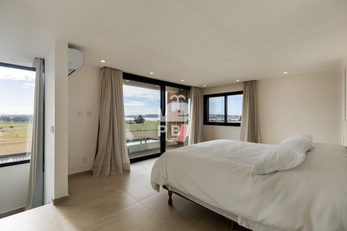 Q2FzYSBlbiB2ZW50YSBlbiBMYWd1bmEgZGUgbG9zIENpc25lcywgUHVudGEgQmFsbGVuYS4gLSBSZWYgOiBQQkkxNTQ3Mg==