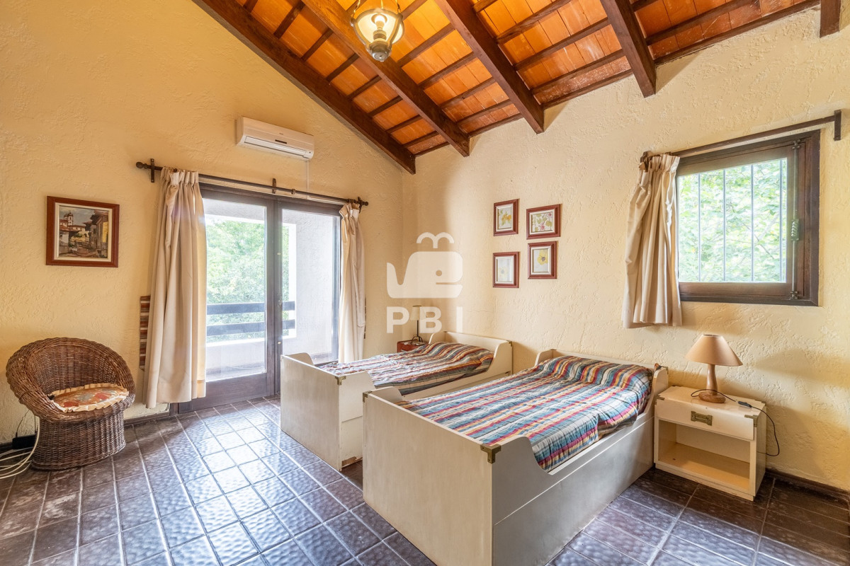 Q2FzYSBkZSAzIGRvcm1pdG9yaW9zIGVuIFNvbGFuYSwgUHVudGEgQmFsbGVuYSAtIFJlZiA6IFBCSTE0MTI4