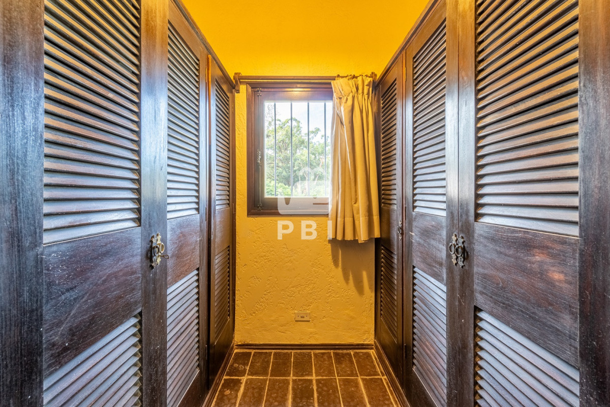 Q2FzYSBkZSAzIGRvcm1pdG9yaW9zIGVuIFNvbGFuYSwgUHVudGEgQmFsbGVuYSAtIFJlZiA6IFBCSTE0MTI4