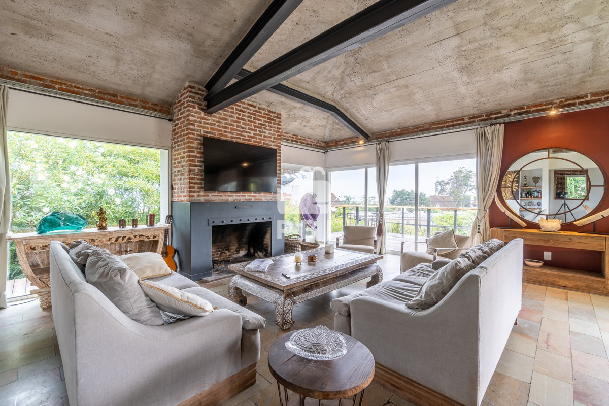 VmVudGEgQ2FzYSA1IGRvcm1pdG9yaW9zIGVuIFB1bnRhIEJhbGxlbmEgLSBSZWYgOiBQQkkxNTU3NA==