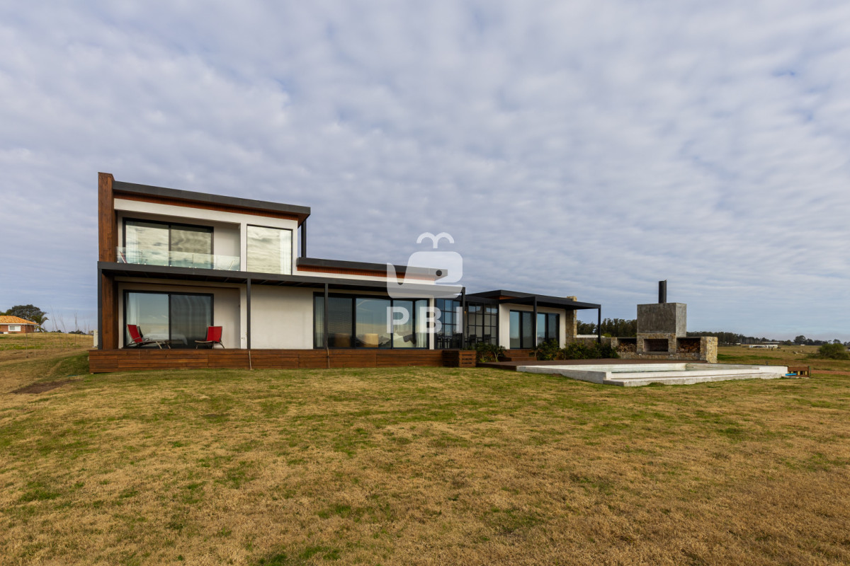 Q2FzYSBlbiB2ZW50YSBlbiBMYWd1bmEgZGUgbG9zIENpc25lcywgUHVudGEgQmFsbGVuYS4gLSBSZWYgOiBQQkkxNTQ3Mg==