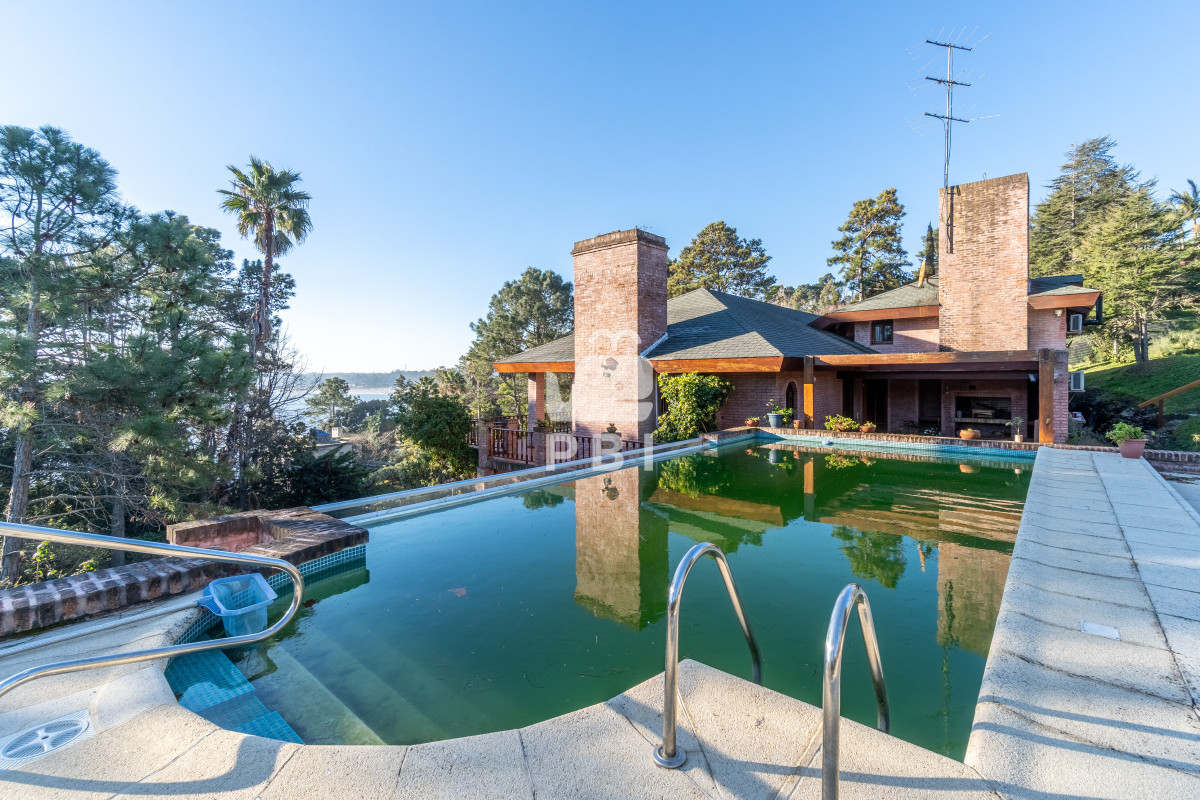 Q2FzYSBkZSA0IGRvcm1pdG9yaW9zIGVuIExvbW8gZGUgbGEgQmFsbGVuYSAgLSBSZWYgOiBQQkkxNTE0Mg==