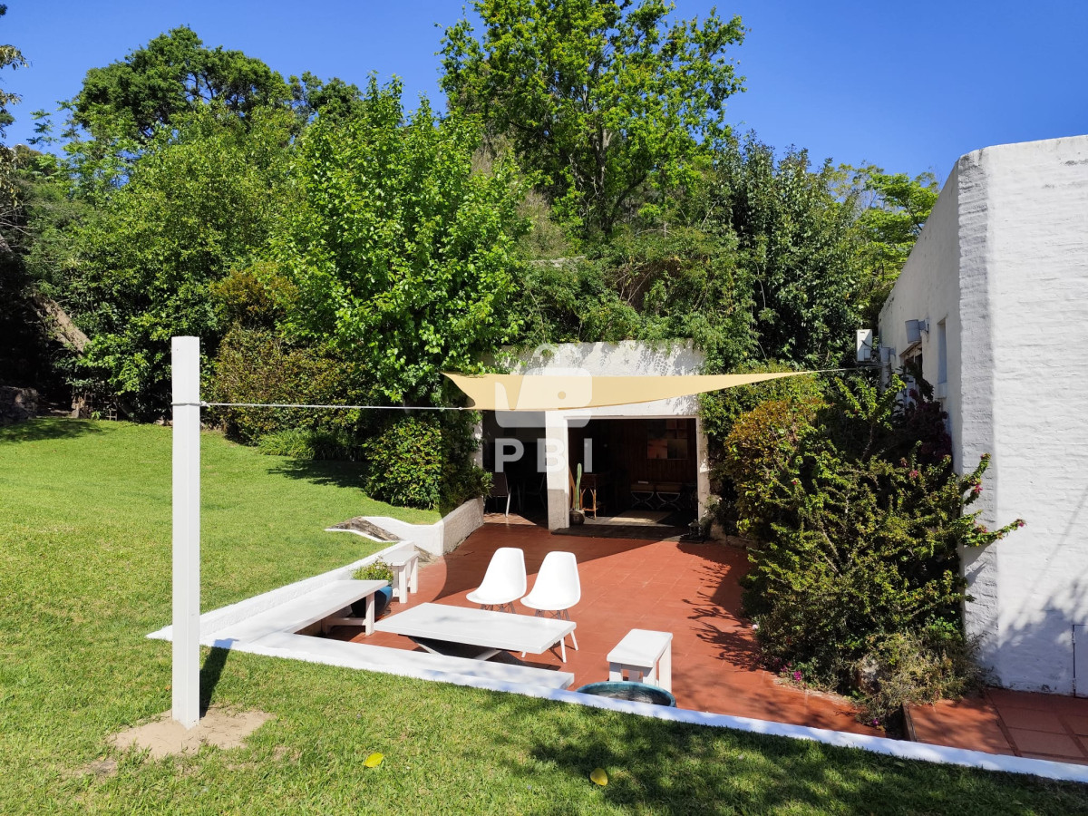 Q2FzYSBkZSAzIGRvcm1pdG9yaW9zIGVuIFJpbmNvbmFkYSwgUHVudGEgQmFsbGVuYSAtIFJlZiA6IFBCSTE0MTMy