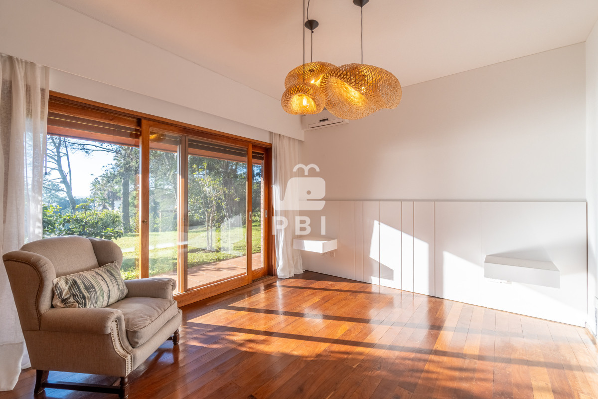 Q2FzYSBkZSA0IGRvcm1pdG9yaW9zIGVuIExvbW8gZGUgbGEgQmFsbGVuYSAgLSBSZWYgOiBQQkkxNTE0Mg==