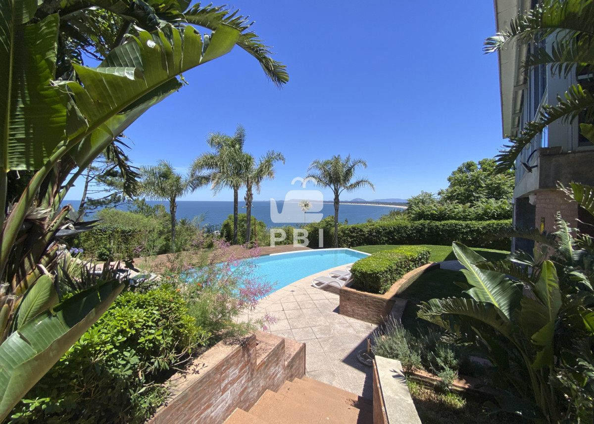 RXhjZXBjaW9uYWwgUHJvcGllZGFkIGVuIFJpbmNvbmFkYSBBbHRhIGNvbiBWaXN0YXMgSW5pZ3VhbGFibGVzIC0gUmVmIDogUEJJNzIz