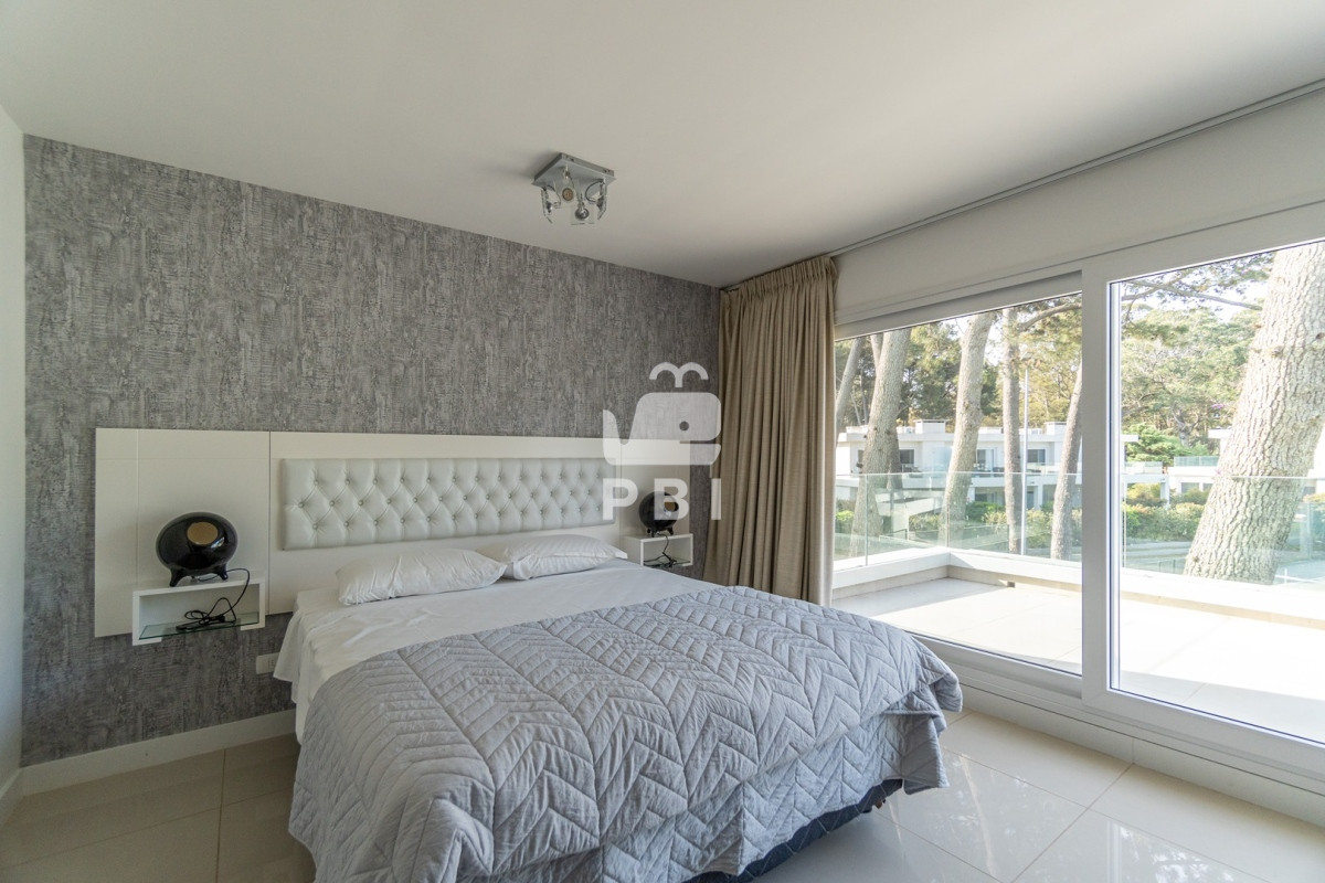 Q2FzYSBlbiBHYXJkZW5zIFZpZXcsIFB1bnRhIEJhbGxlbmEgLSBSZWYgOiBQQkkxNDA4NA==