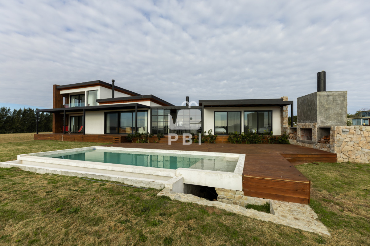 Q2FzYSBlbiB2ZW50YSBlbiBMYWd1bmEgZGUgbG9zIENpc25lcywgUHVudGEgQmFsbGVuYS4gLSBSZWYgOiBQQkkxNTQ3Mg==