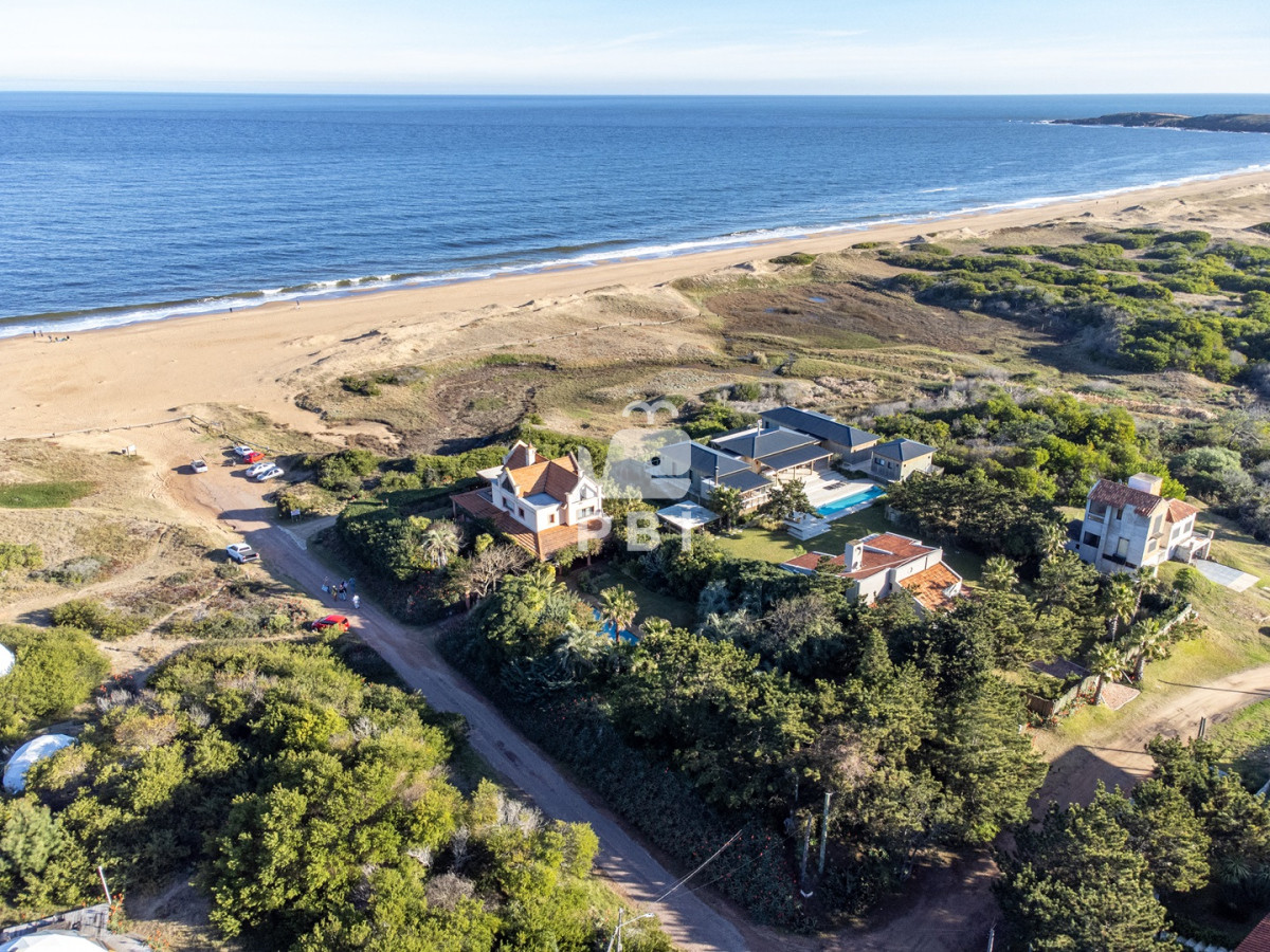 Q2FzYSBlbiB2ZW50YSA1IGRvcm1pdG9yaW9zLCBMYXMgR3J1dGFzIC0gUmVmIDogUEJJMTYxMA==