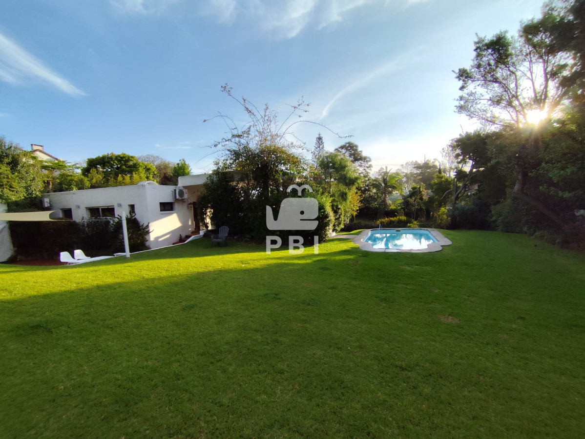 Q2FzYSBkZSAzIGRvcm1pdG9yaW9zIGVuIFJpbmNvbmFkYSwgUHVudGEgQmFsbGVuYSAtIFJlZiA6IFBCSTE0MTMy