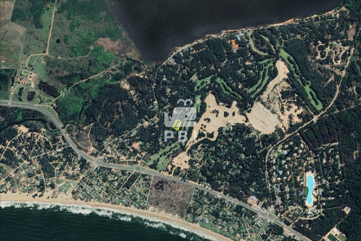 Q2FzYSBlbiB2ZW50YSBlbiBDbHViIGRlbCBMYWdvLCAgUHVudGEgQmFsbGVuYSAtIFJlZiA6IFBCSTE1NzMw