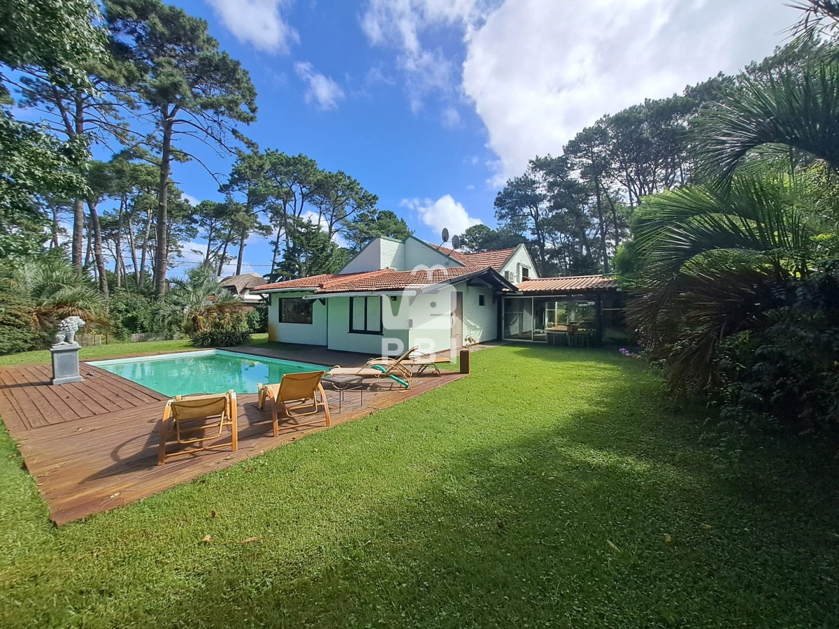 SGVybW9zYSBwcm9waWVkYWQgMyBkb3JtaXRvcmlvcywgUHVudGEgZGVsIEVzdGUgIC0gUmVmIDogUEJJMTI0ODE=