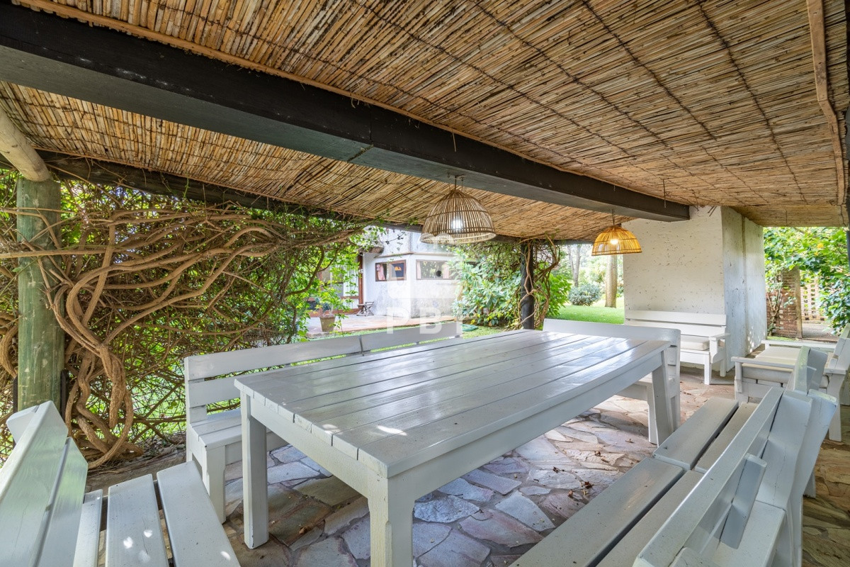 Q2FzYSAzIERPUk1JVE9SSU9TIGVuIFJpbmNvbmFkYSwgUHVudGEgQmFsbGVuYSAtIFJlZiA6IFBCSTMxNzA=