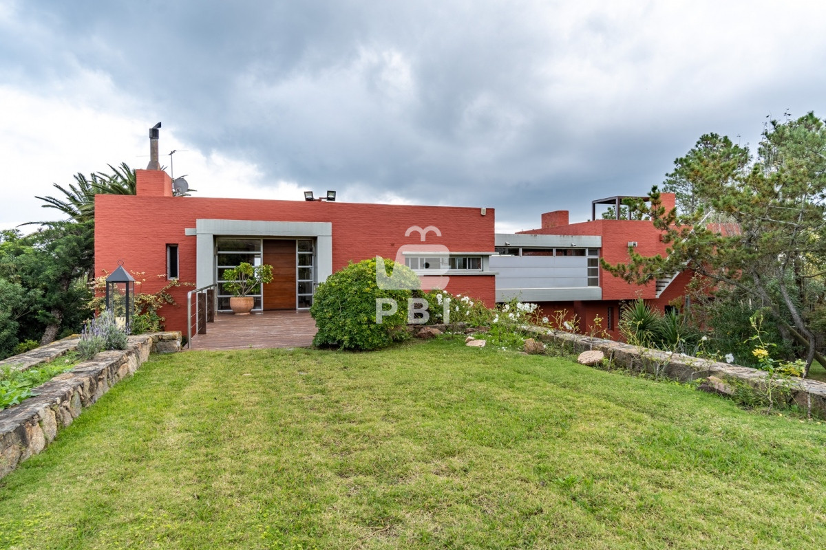 Q2FzYSBkZSA1IGRvcm1pdG9yaW9zIGVuIExvbW8gZGUgbGEgQmFsbGVuYSwgUHVudGEgQmFsbGVuYSAtIFJlZiA6IFBCSTEyNDc5