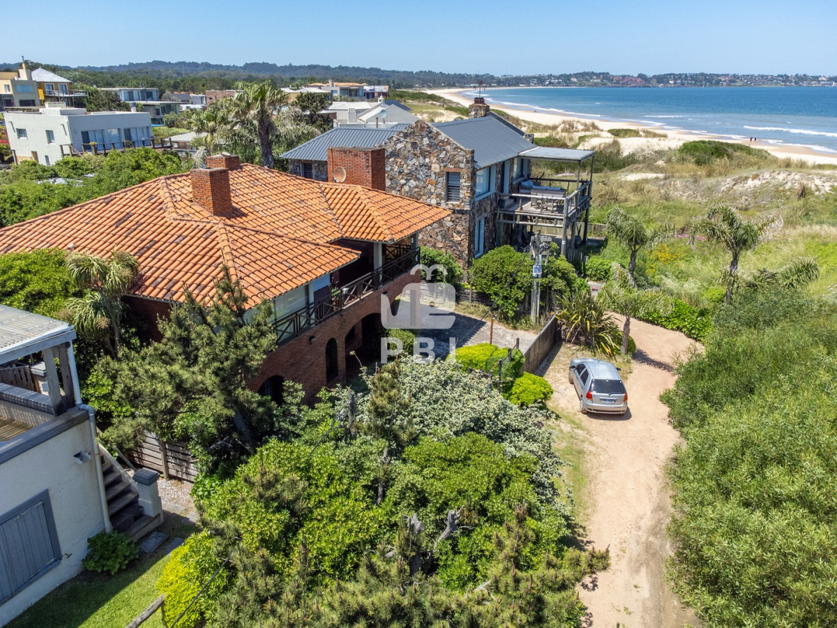 Q2FzYSBkZSAzIGRvcm1pdG9yaW9zIGVuIFRpbyBUb20sIFB1bnRhIEJhbGxlbmEgLSBSZWYgOiBQQkkxNTM5MQ==