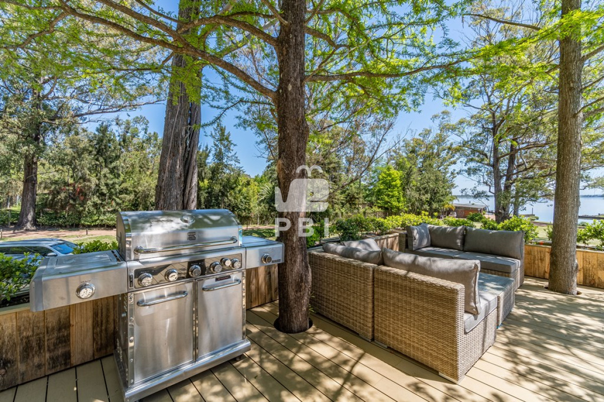 Q2FzYSBkZSAzIGRvcm1pdG9yaW9zIGVuIGJhcnJpbyBwcml2YWRvIC0gUmVmIDogUEJJMzIzOQ==