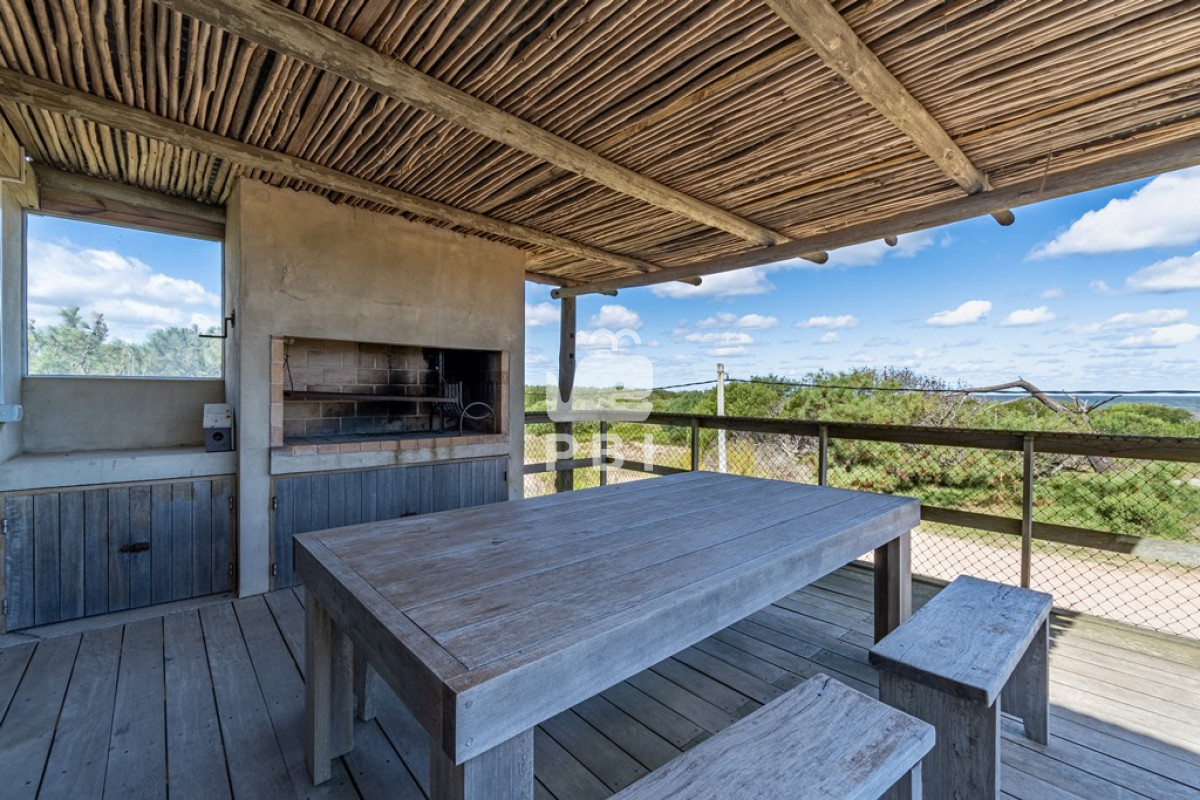 Q2FzYSA0IERPUk1JVE9SSU9TIGVuIE9jZWFuIFBhcmssIFB1bnRhIEJhbGxlbmEgLSBSZWYgOiBQQkkyNjQw