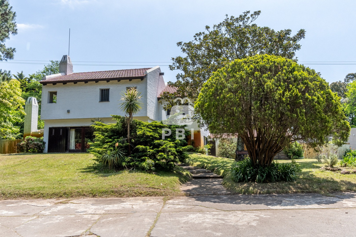 Q2FzYSBkZSAzIGRvcm1pdG9yaW9zIGVuIFNvbGFuYSwgUHVudGEgQmFsbGVuYSAtIFJlZiA6IFBCSTE0MTI4