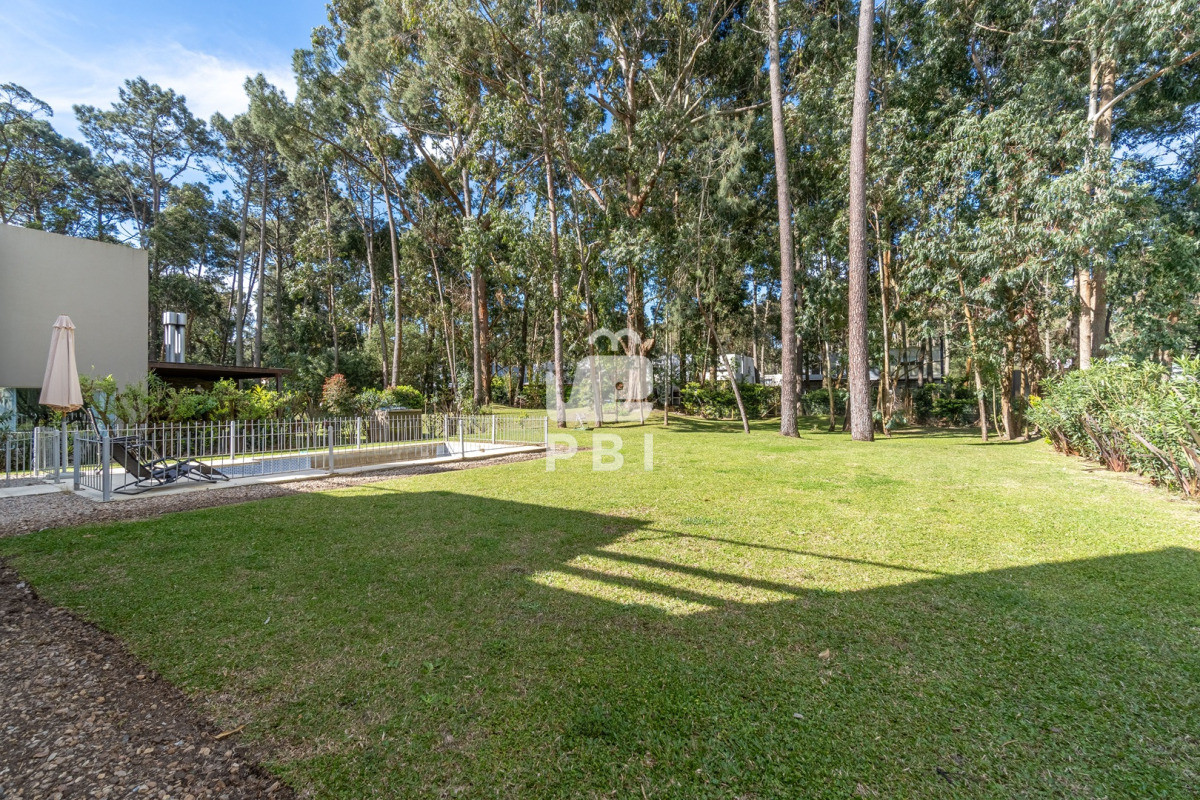 Q2FzYSBlbiB2ZW50YSwgNCBkb3JtaXRvcmlvcywgU29sYW5hcyBDb3VudHJ5IC0gUmVmIDogUEJJMTUxNjU=