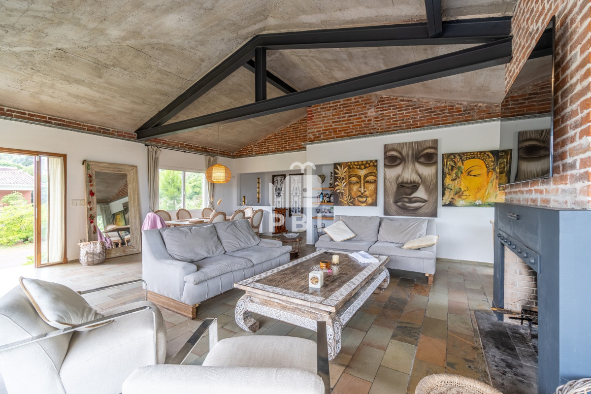 VmVudGEgQ2FzYSA1IGRvcm1pdG9yaW9zIGVuIFB1bnRhIEJhbGxlbmEgLSBSZWYgOiBQQkkxNTU3NA==