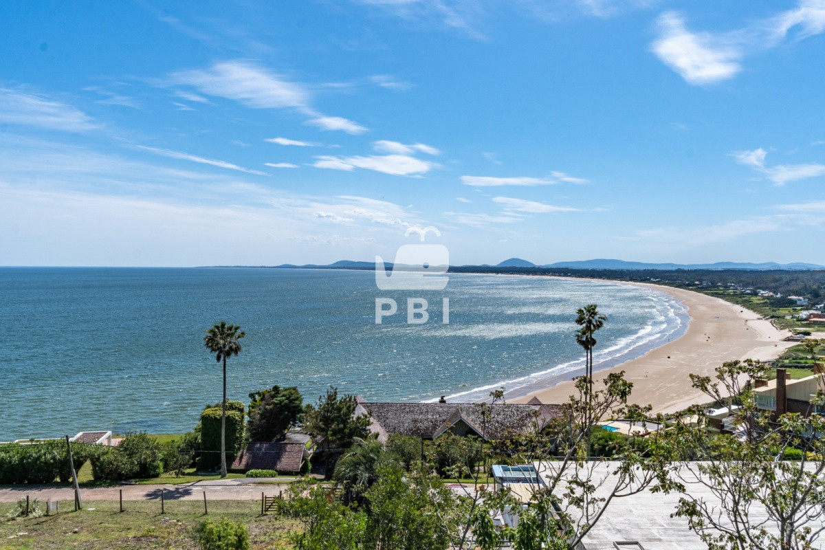 Q2FzYSBlbiB2ZW50YSBlbCBhY2FudGlsYWRvIDQgZG9ybWl0b3Jpb3MgZW4gUHVudGEgQmFsbGVuYSAtIFJlZiA6IFBCSTcyMw==