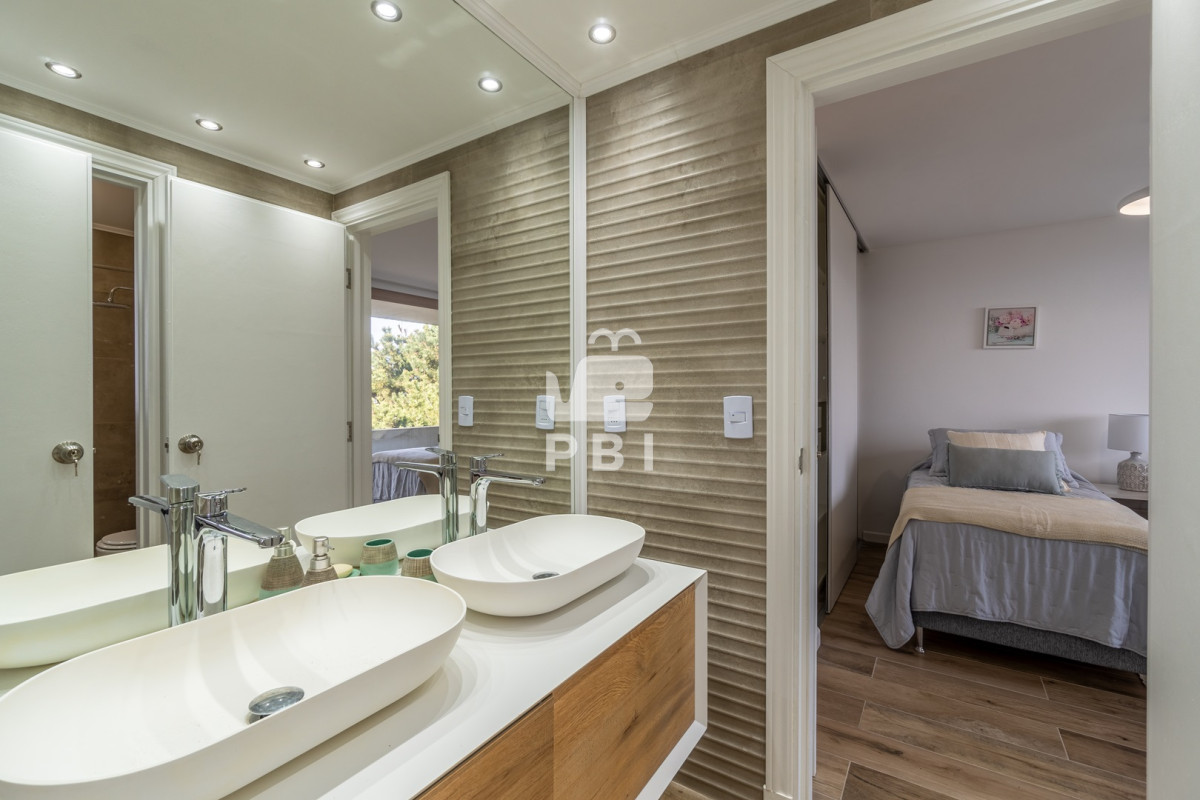 VmVudGEgQ2FzYSBkZSAzIGRvcm1pdG9yaW9zLCBUaW8gVG9tLCBQdW50YSBiYWxsZW5hLiAtIFJlZiA6IFBCSTE3MDM=