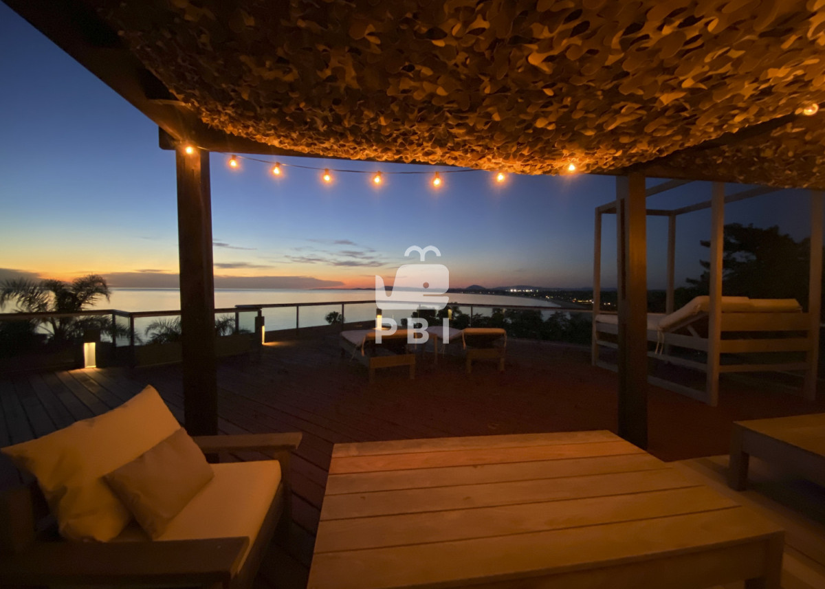 RXhjZXBjaW9uYWwgUHJvcGllZGFkIGVuIFJpbmNvbmFkYSBBbHRhIGNvbiBWaXN0YXMgSW5pZ3VhbGFibGVzIC0gUmVmIDogUEJJNzIz