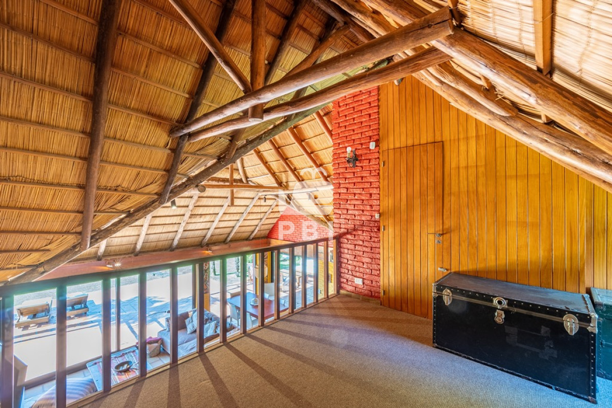 Q2FzYSA0IERPUk1JVE9SSU9TIGVuIExhZ3VuYSBkZWwgU2F1Y2UgLCBQdW50YSBCYWxsZW5hIC0gUmVmIDogUEJJMjQ1NA==