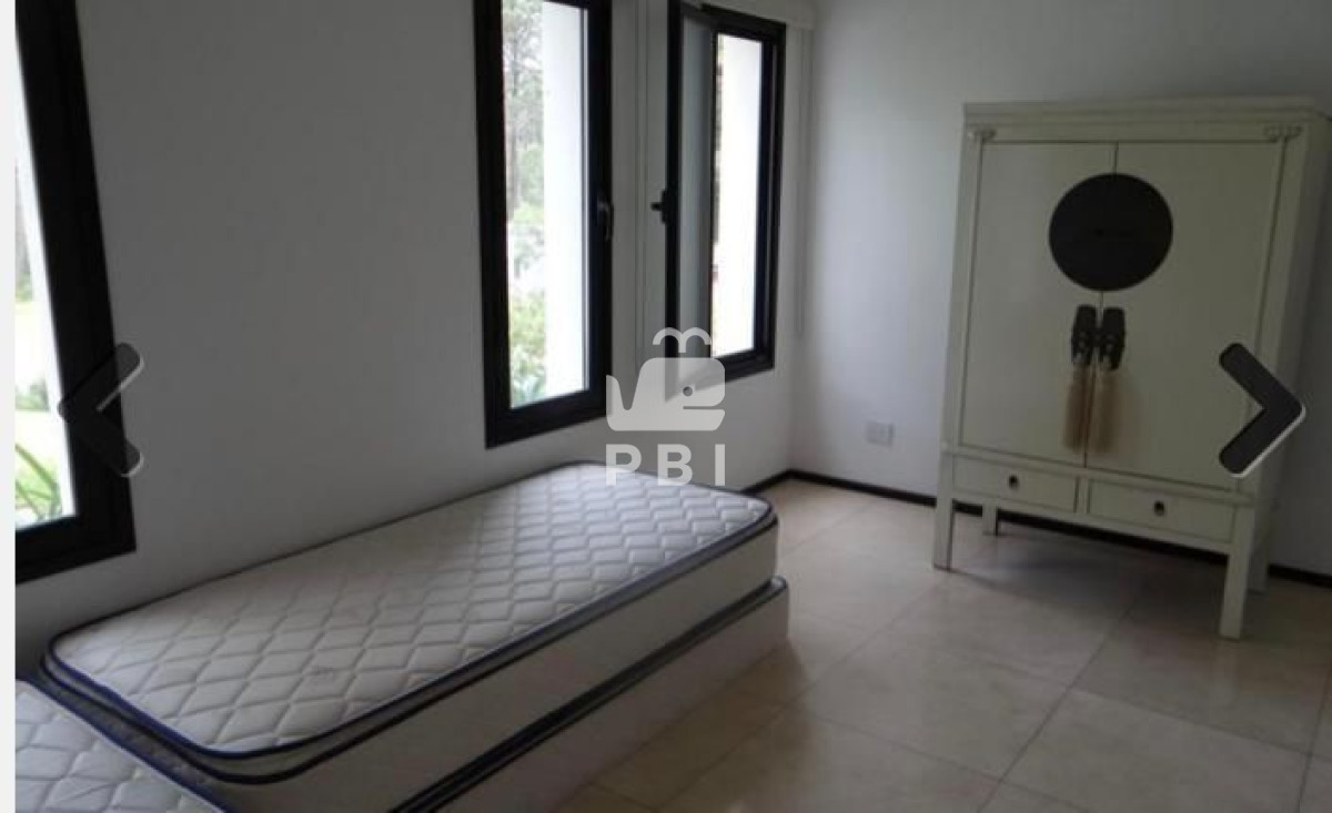 Q2FzYSAzIGRvcm1pdG9yaW9zIGVuIENsdWIgZGVsIExhZ28sIFB1bnRhIEJhbGxlbmEgLSBSZWYgOiBQQkkxOTgz