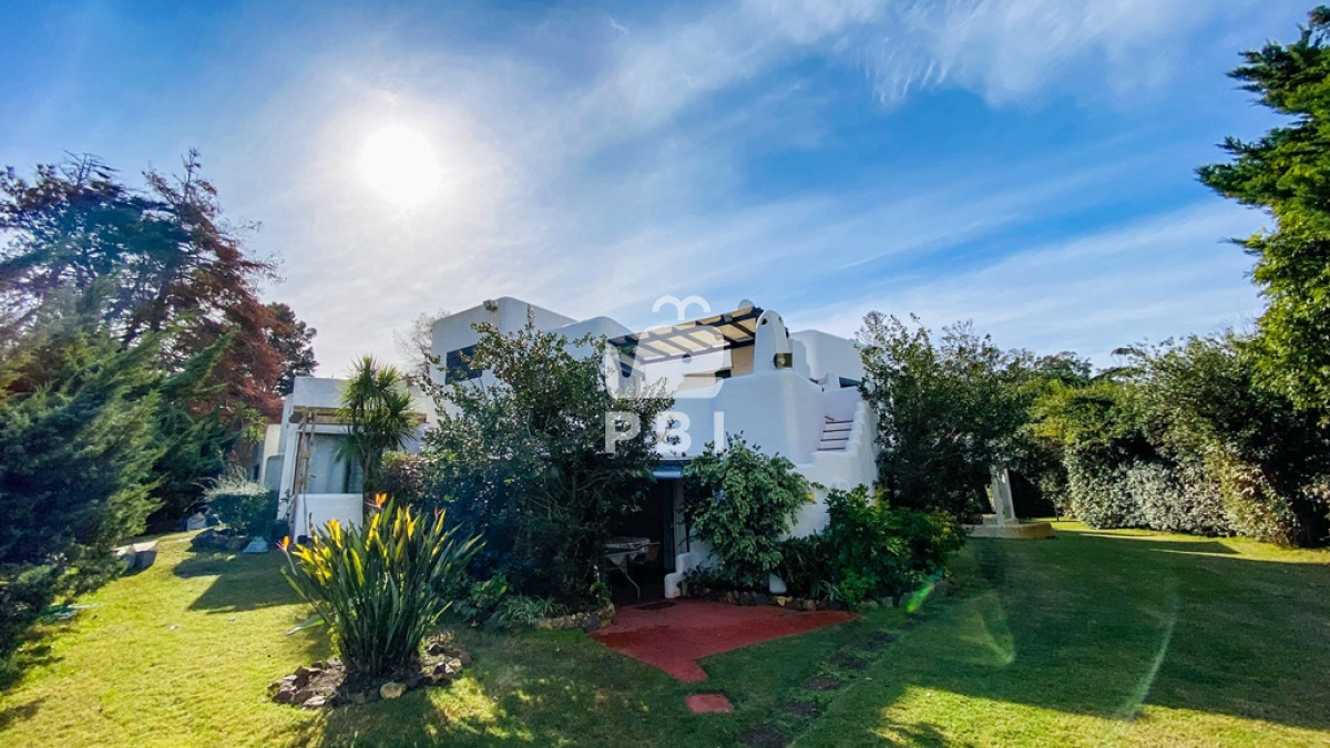 Q2FzYSAzIERPUk1JVE9SSU9TIGVuIFNvbGFuYSwgUHVudGEgQmFsbGVuYSAtIFJlZiA6IFBCSTIzMDk=