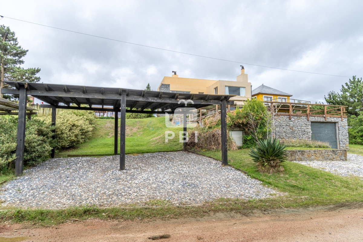 Q2FzYSBlbiAgVGlvIFRvbSA0IGRvcm1pdG9yaW9zIFRpbyBUb20sIFB1bnRhIEJhbGxlbmEuIC0gUmVmIDogUEJJNTE5