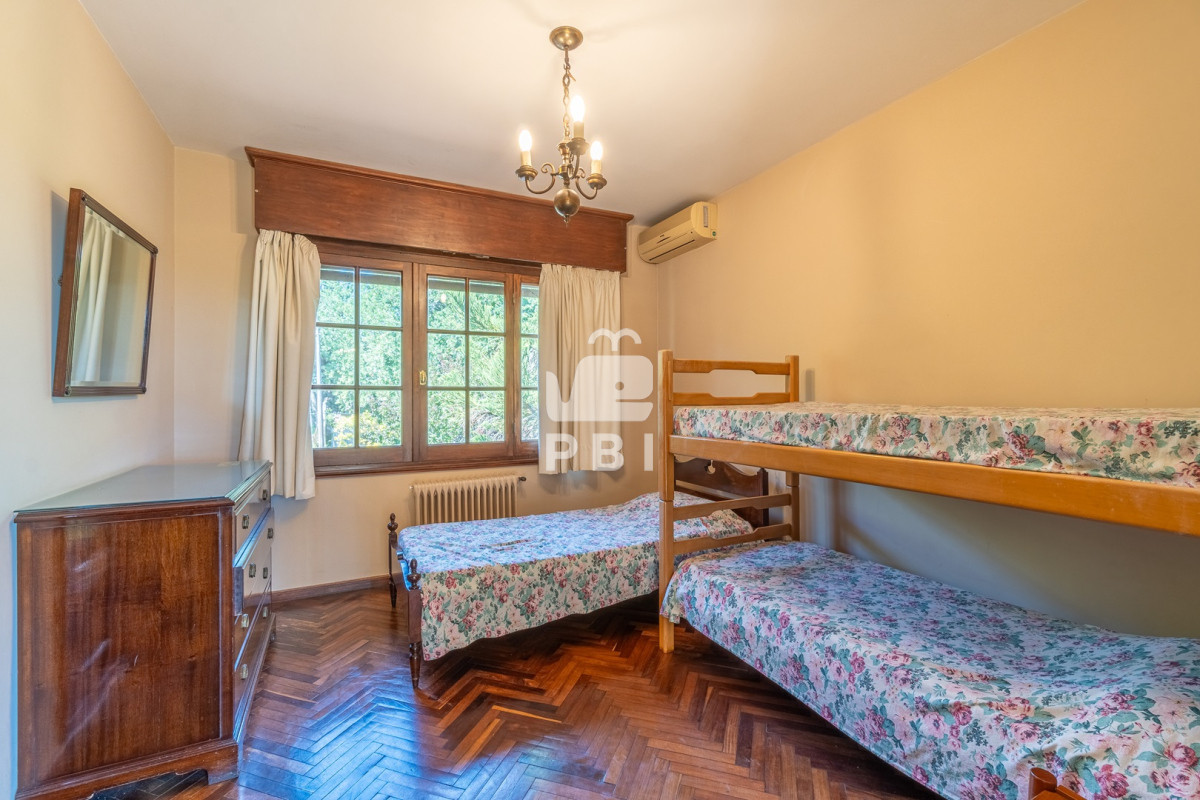 Q2FzYSA2IGRvcm1pdG9yaW9zICsgc2VydmljaW8gKyBwaXNjaW5hIFBsYXlhIE1hbnNhICAtIFJlZiA6IFBCSTE0MzMy