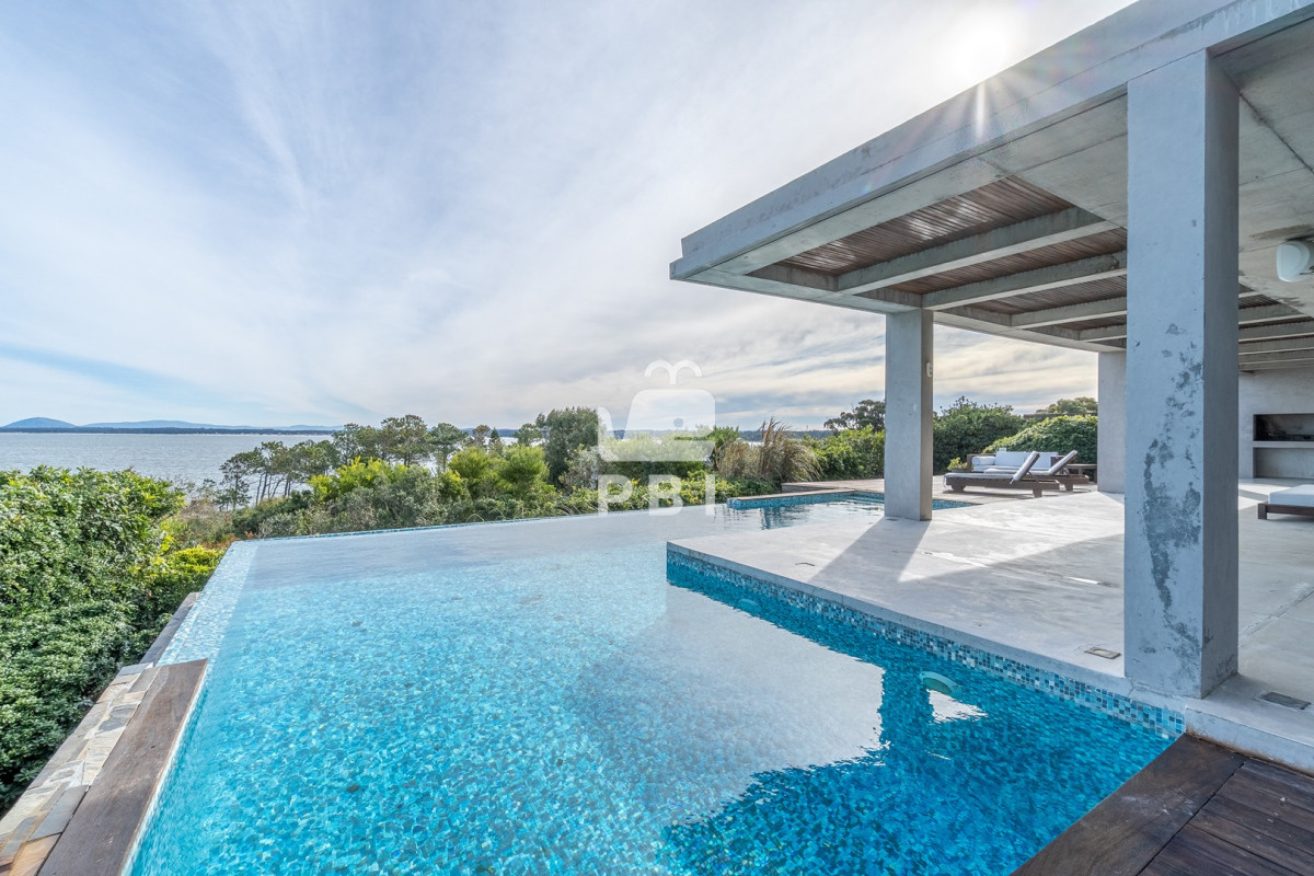 Lomo de la Ballena - GoPunta - Portal Inmobiliario de Punta del Este - Maldonado