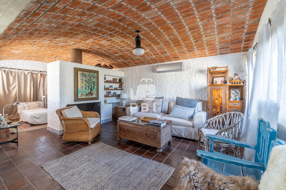 SW52ZXJ0w60gZW4gQ2FsaWRhZDogUHJvcGllZGFkIGRlIDQgRG9ybWl0b3Jpb3MgZW4gUHVudGEgZGVsIEVzdGUgLSBSZWYgOiBQQkkxMzgzOA==