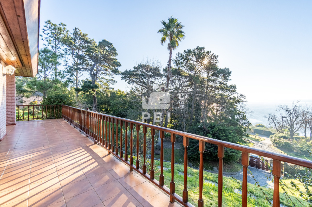 Q2FzYSBkZSA0IGRvcm1pdG9yaW9zIGVuIExvbW8gZGUgbGEgQmFsbGVuYSAgLSBSZWYgOiBQQkkxNTE0Mg==