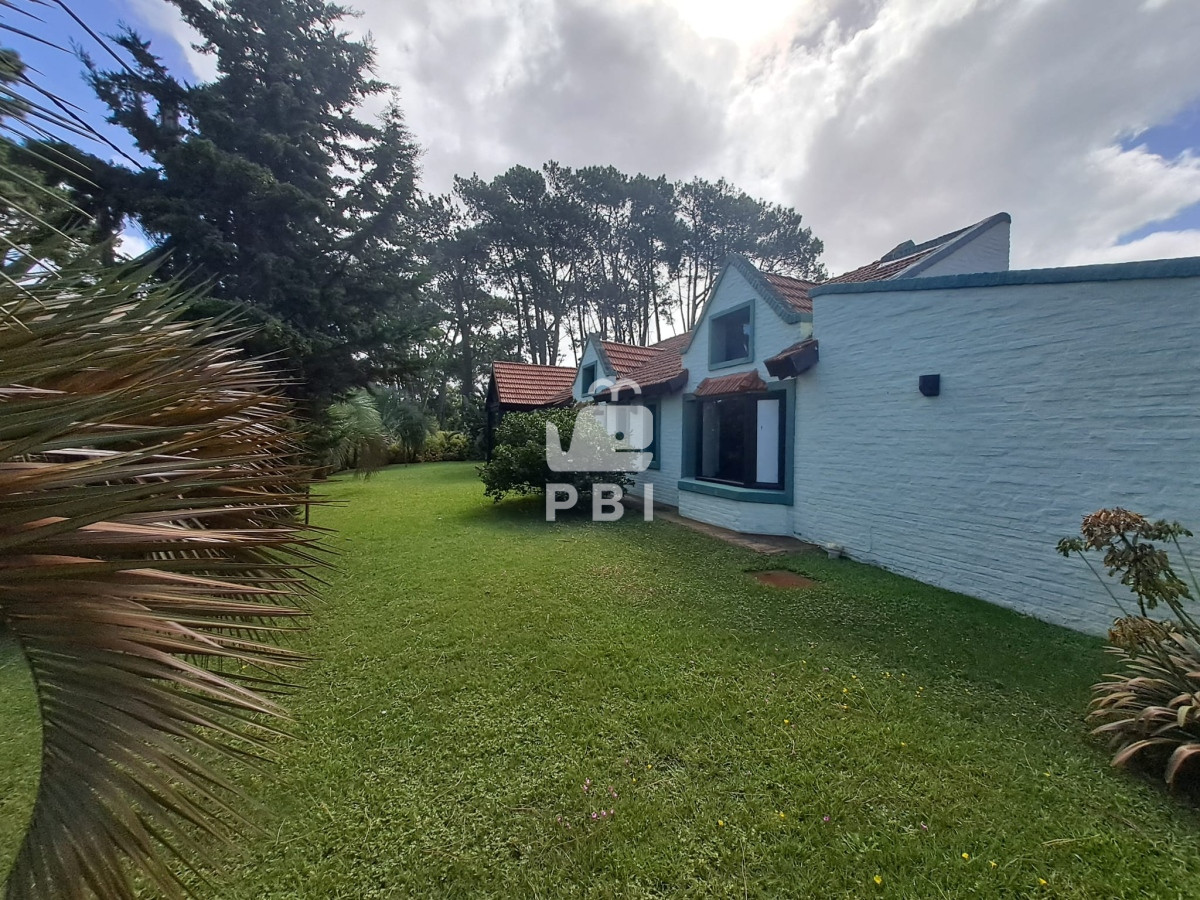 SGVybW9zYSBwcm9waWVkYWQgMyBkb3JtaXRvcmlvcywgUHVudGEgZGVsIEVzdGUgIC0gUmVmIDogUEJJMTI0ODE=