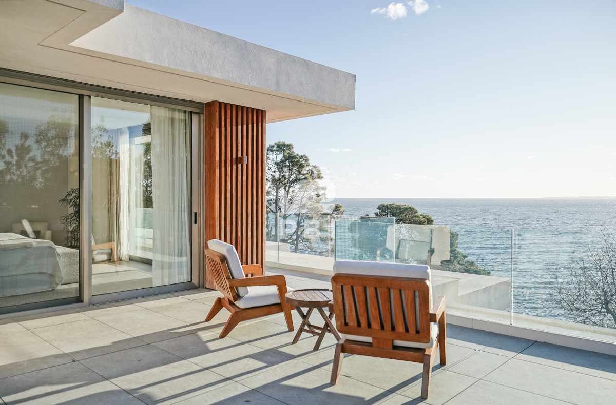 UmVzaWRlbmNpYSBkZSBMdWpvIHNvYnJlIGVsIG1hciBlbiB2ZW50YSBlbiBlbCBMb21vIGRlIGxhIEJhbGxlbmEsIFB1bnRhIEJhbGxlbmEgIC0gUmVmIDogUEJJMTQ1NzU=