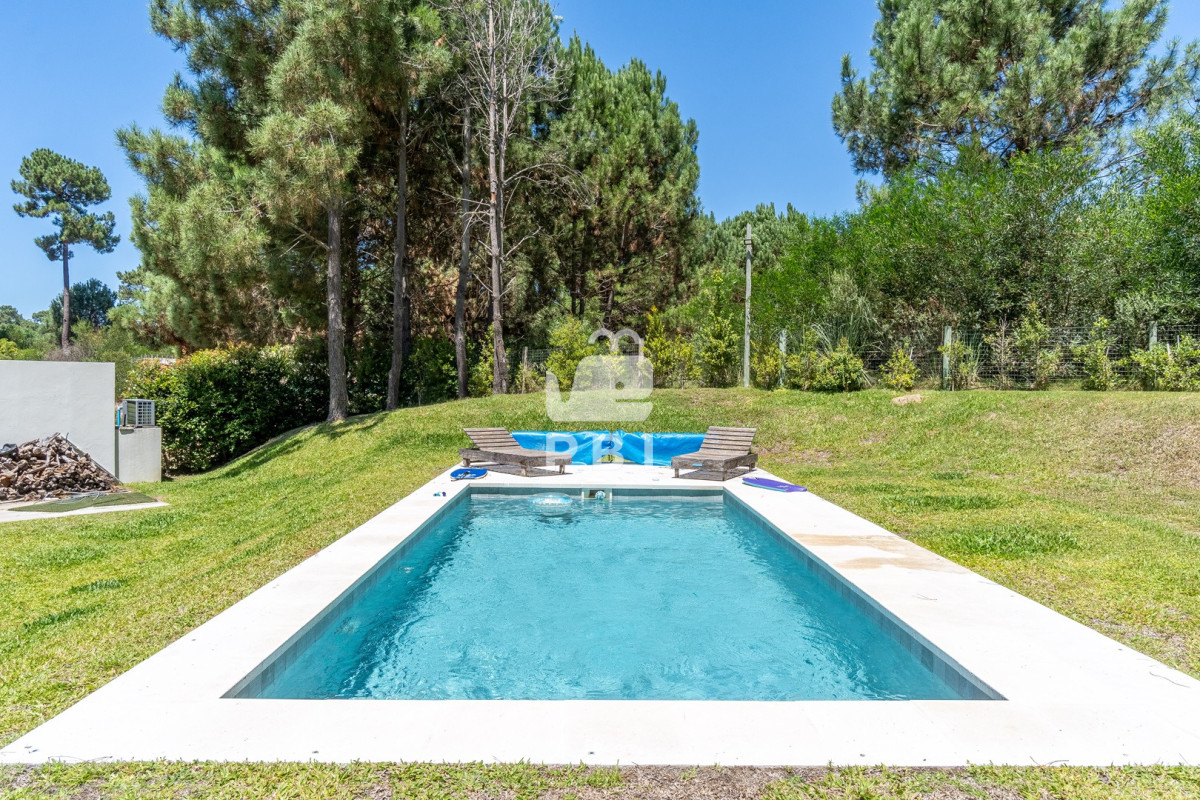 Q2FzYSBlbiB2ZW50YSBlbiBBY3JlcyBkZSBTb2xhbmFzLCBQdW50YSBCYWxsZW5hICAtIFJlZiA6IFBCSTE1NjU2