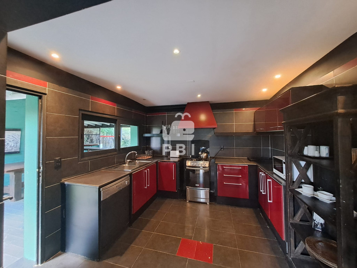 SGVybW9zYSBwcm9waWVkYWQgMyBkb3JtaXRvcmlvcywgUHVudGEgZGVsIEVzdGUgIC0gUmVmIDogUEJJMTI0ODE=