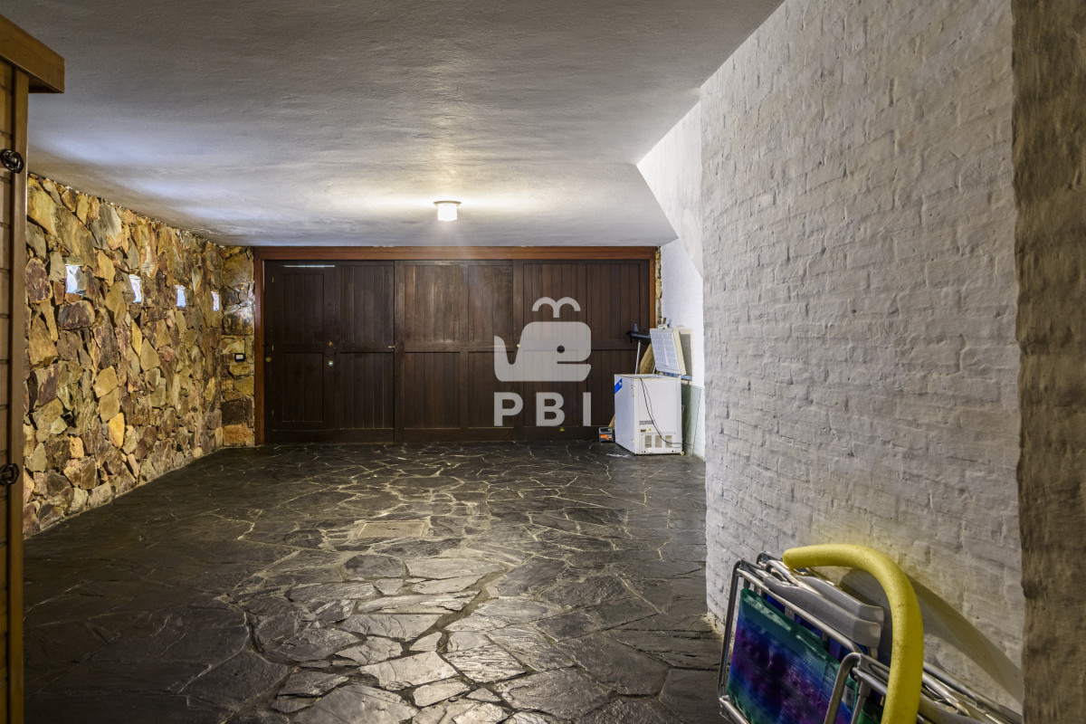 RXNwZWN0YWN1bGFyIENhc2EgUmVjaWNsYWRhIGRlIDYgRG9ybWl0b3Jpb3MgZW4gbGEgUGVuw61uc3VsYSAtIFJlZiA6IFBCSTE0MjE2