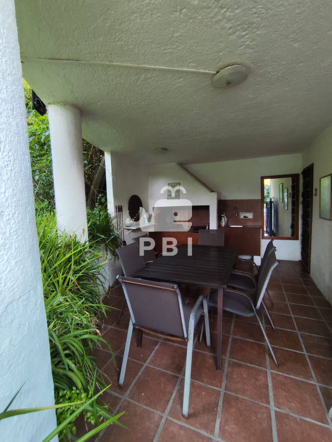 Q2FzYSBkZSAzIGRvcm1pdG9yaW9zIGVuIFJpbmNvbmFkYSwgUHVudGEgQmFsbGVuYSAtIFJlZiA6IFBCSTE0MTMy