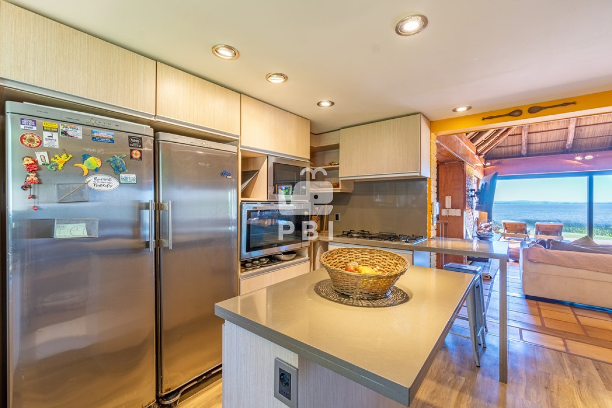 Q2FzYSA0IERPUk1JVE9SSU9TIGVuIExhZ3VuYSBkZWwgU2F1Y2UgLCBQdW50YSBCYWxsZW5hIC0gUmVmIDogUEJJMjQ1NA==