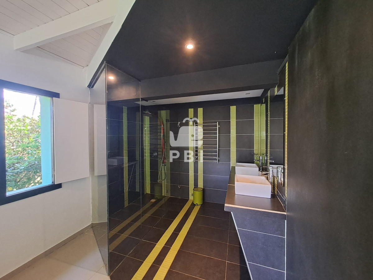 SGVybW9zYSBwcm9waWVkYWQgMyBkb3JtaXRvcmlvcywgUHVudGEgZGVsIEVzdGUgIC0gUmVmIDogUEJJMTI0ODE=