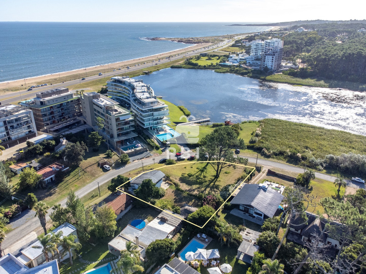 Q2FzYSBtYXMgbG90ZSAgZnJlbnRlIGEgTGFndW5hIGRlbCBEaWFyaW8gLSBFeGNlbGVudGUgdWJpY2FjacOzbiAgLSBSZWYgOiBQQkkxNTY1Mg==