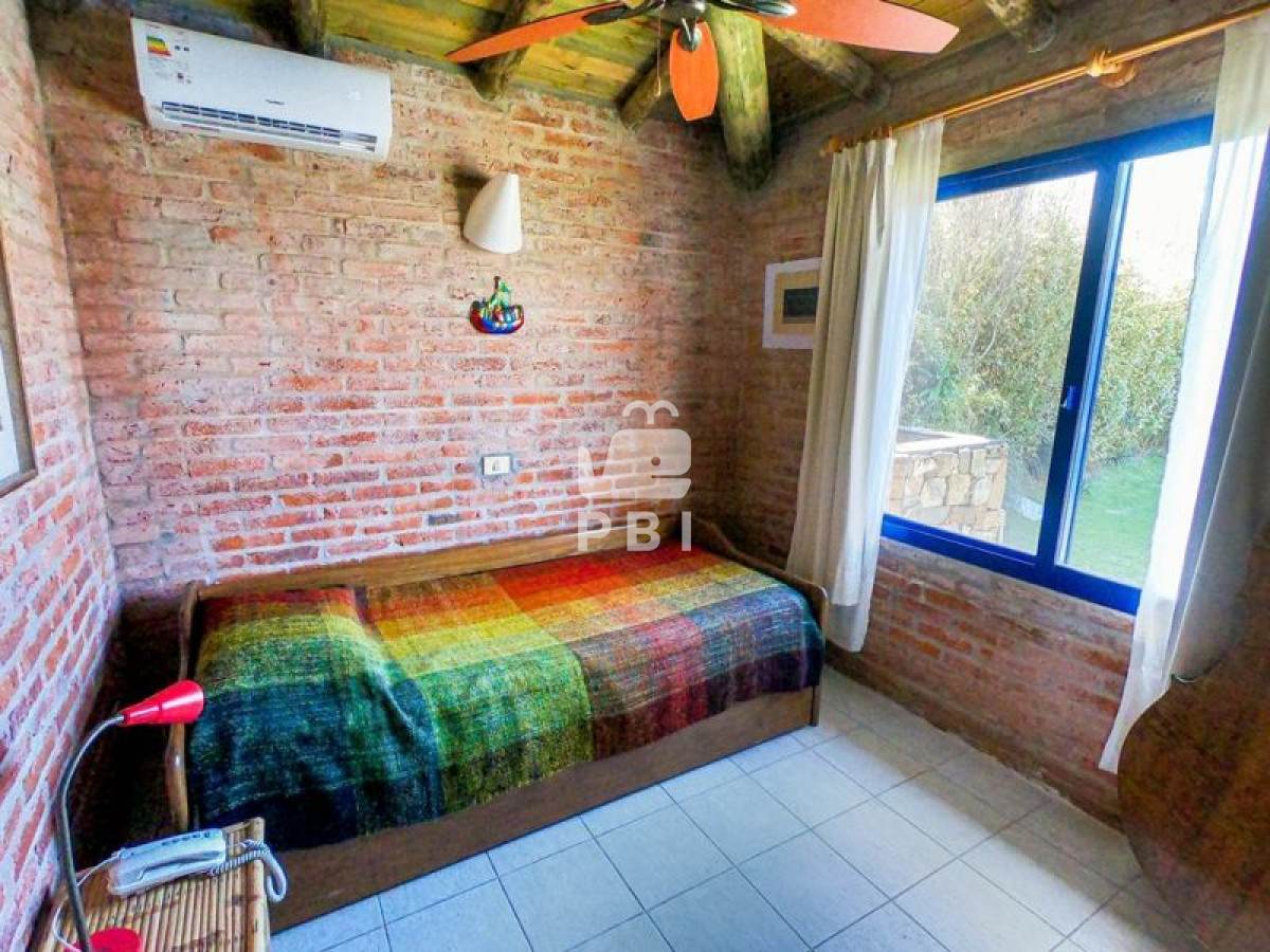 Q2FzYSBlbiB2ZW50YSB5IGFscXVpbGVyIDIgZG9ybWl0b3Jpb3MsIFTDrW8gVG9tIC0gUmVmIDogUEJJMzgw