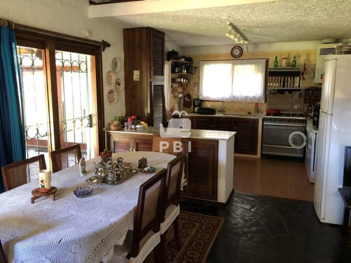 Q2FzYSBlbiB2ZW50YSBDbHViIERlbCBMYWdvIDMgZG9ybWl0b3Jpb3MgLSBSZWYgOiBQQkk0Njg=