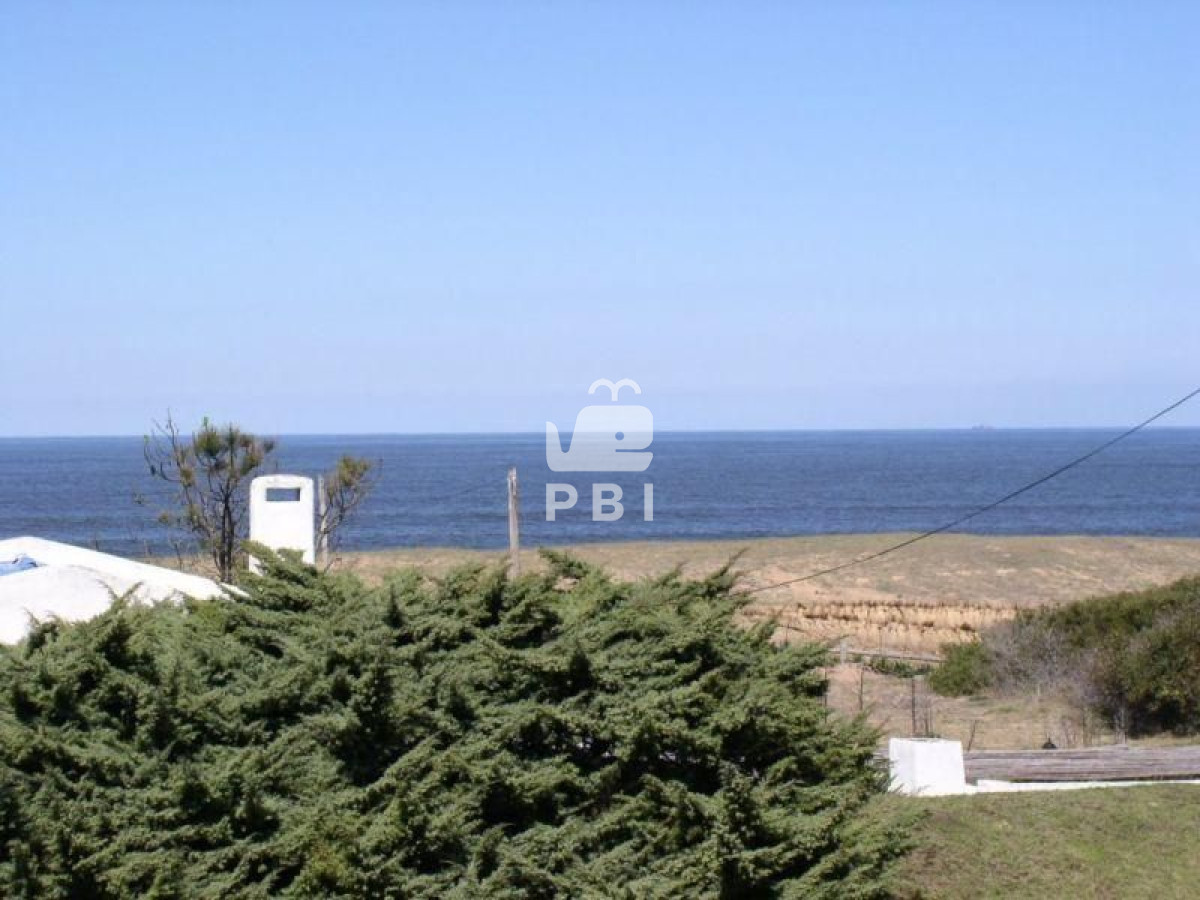 Q2FzYSBlbiB2ZW50YSBMYXMgR3J1dGFzIDMgZG9ybWl0b3Jpb3MgY29uIHZpc3RhIGFsIG1hciAgLSBSZWYgOiBQQkk1OTY=