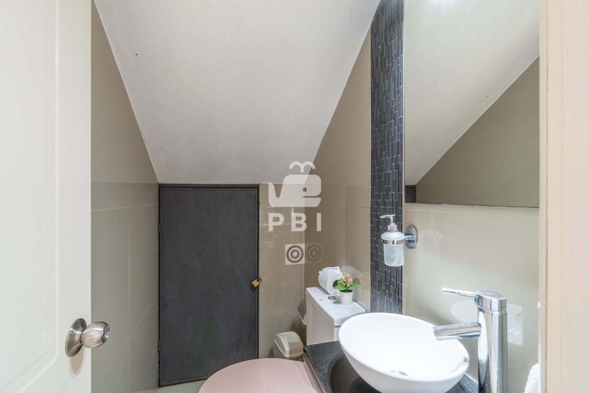 Q2FzYSBlbiB2ZW50YSwgNCBkb3JtaXRvcmlvcywgU29sYW5hcyBDb3VudHJ5IC0gUmVmIDogUEJJMTUxNjU=