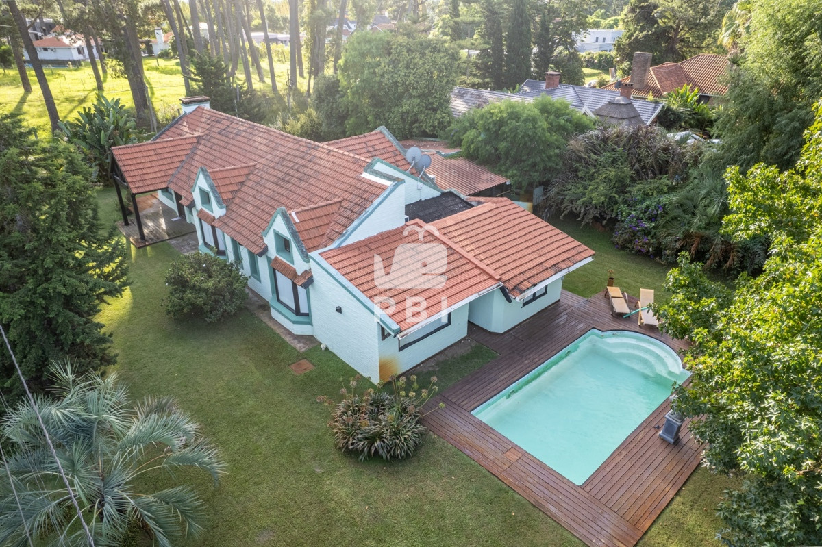 SGVybW9zYSBwcm9waWVkYWQgMyBkb3JtaXRvcmlvcywgUHVudGEgZGVsIEVzdGUgIC0gUmVmIDogUEJJMTI0ODE=