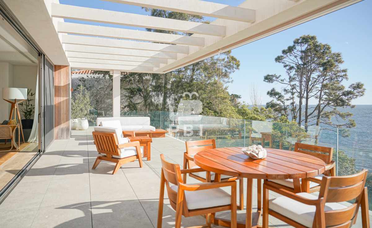 UmVzaWRlbmNpYSBkZSBMdWpvIHNvYnJlIGVsIG1hciBlbiB2ZW50YSBlbiBlbCBMb21vIGRlIGxhIEJhbGxlbmEsIFB1bnRhIEJhbGxlbmEgIC0gUmVmIDogUEJJMTQ1NzU=